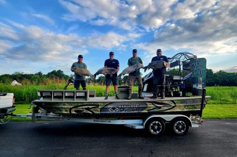 A bowfishing crew on their Patriot, trailer ready